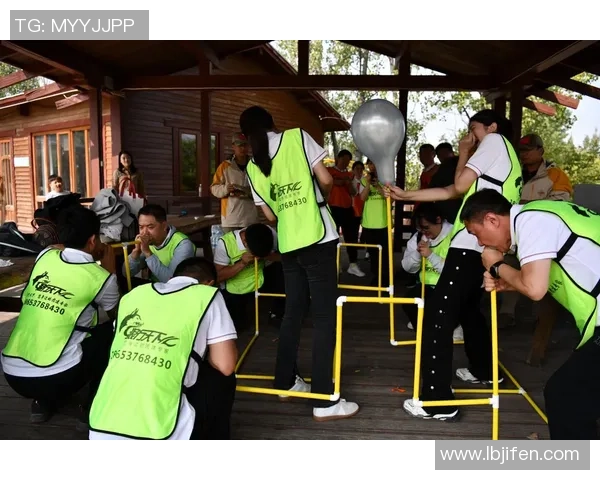 科学飞盘团队协作训练方法探索与实践提升团队凝聚力与沟通能力